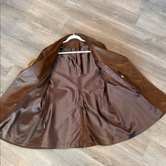 Vintage brown leather jacket coat statement lapel and stitching size 42 1970s - Picture 7 of 17